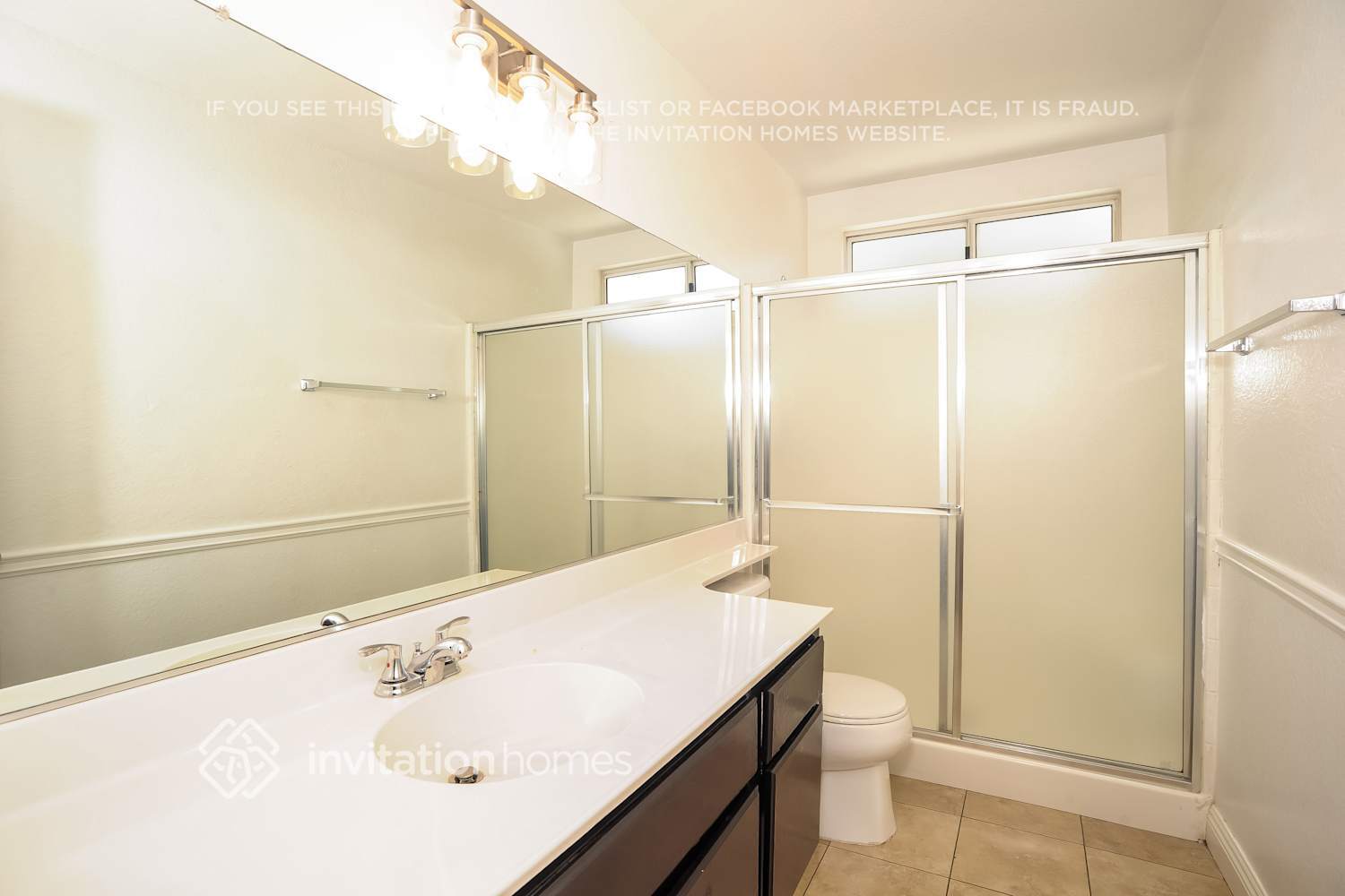 Building Photo - 3120 Crowne Dr