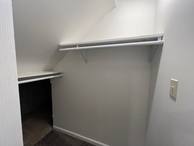 Building Photo - 201- 203 Briarcrest Ct