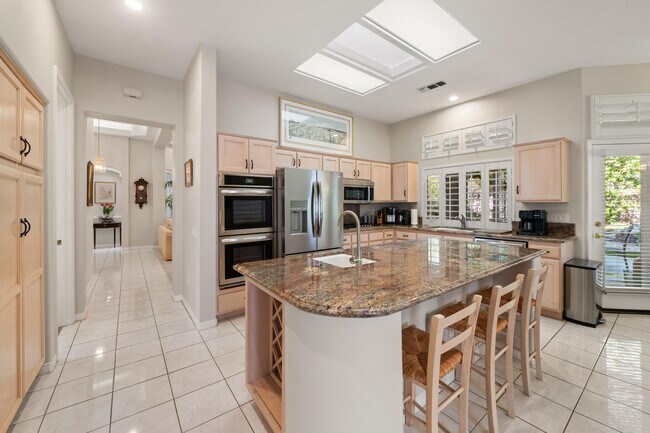Building Photo - 37515 Heritage Way