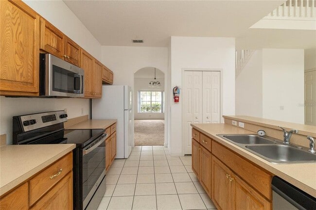 Building Photo - 4664 Cumbrian Lakes Dr