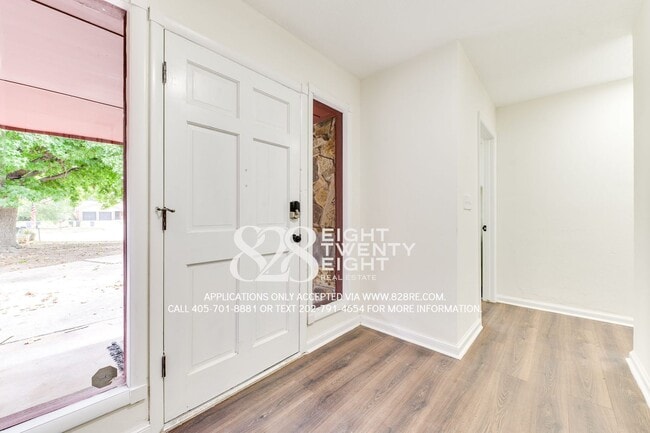Building Photo - Talk About Unique! MUST SEE 3 bed/2 bath P...