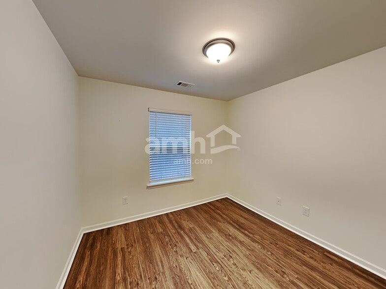 Building Photo - 169 Cheatham Hill Ln