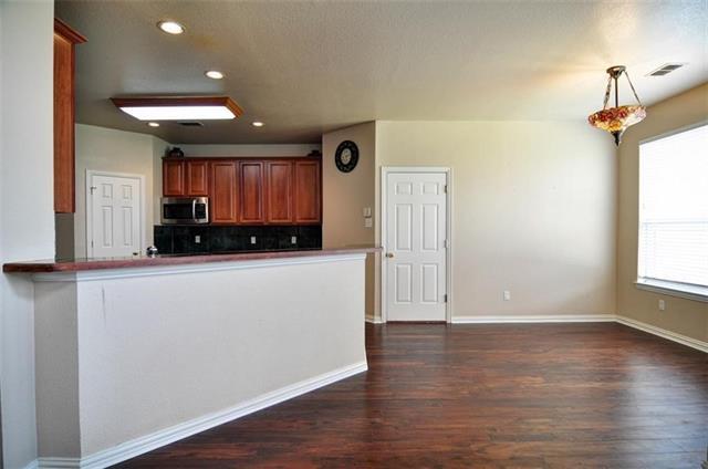Building Photo - 4561 Risinghill Dr