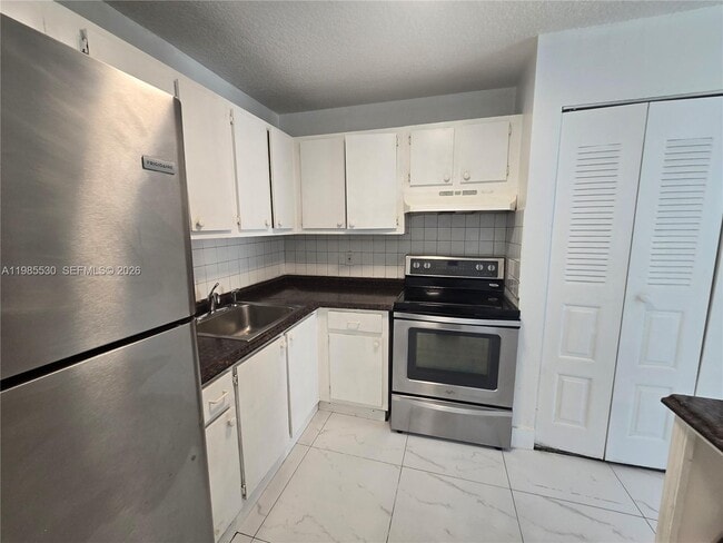 Building Photo - 5307 NW 23rd St