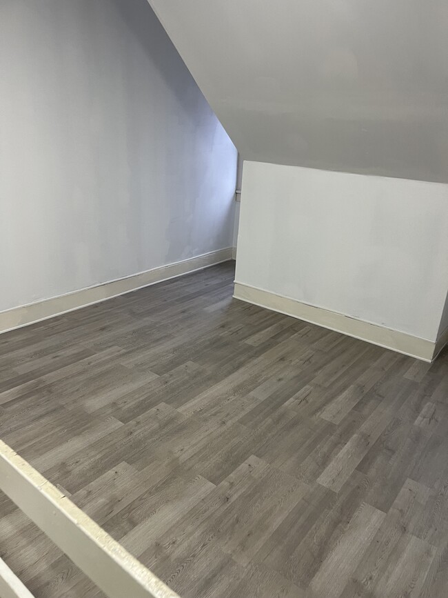 Building Photo - 309 E Mahanoy St