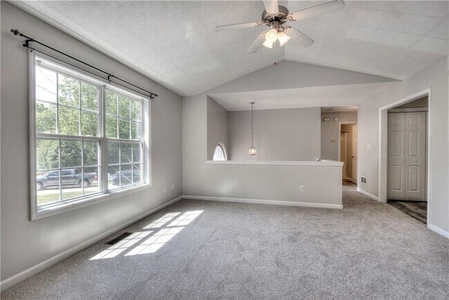 Building Photo - 178 Colton Dr