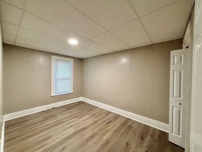 Building Photo - 1378-1382 Dewey Ave &amp; 304-310 Clay Ave