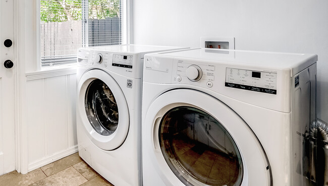 Large NEW Washer / Dryer (Inside Home) - 4244 Tujunga Ave