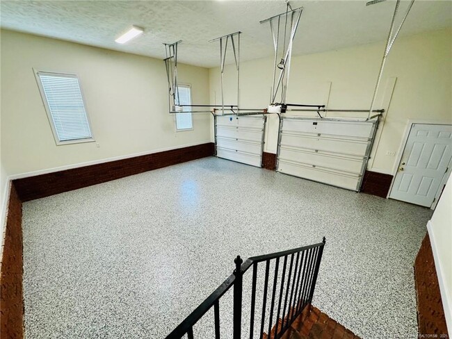 Building Photo - 262 Citadel Ct