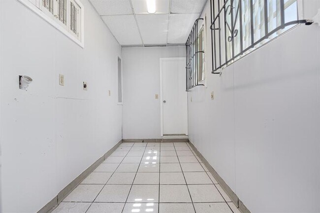 Building Photo - 430 NW 133rd St