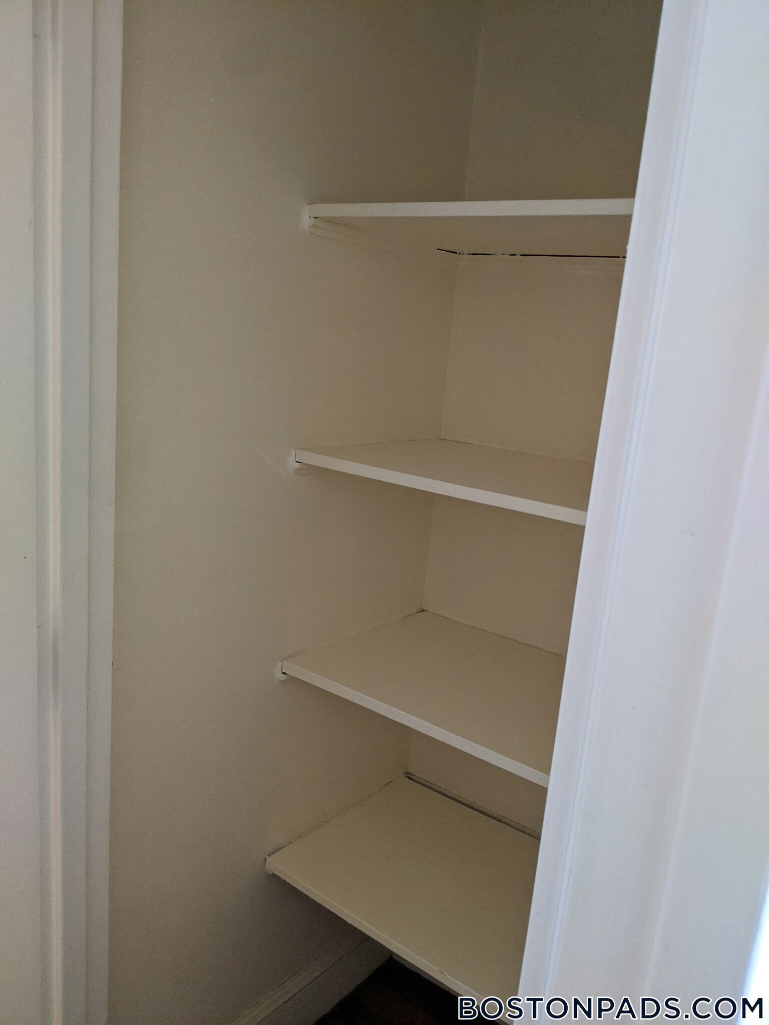 Building Photo - 550 Belmont St