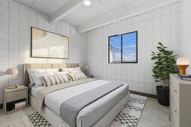 Building Photo - 415 S Weber St