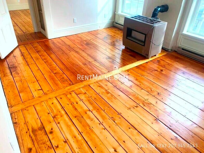 Building Photo - 3 Cushing St