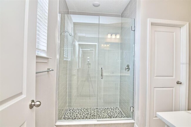 Building Photo - 2937 Voyager Ave