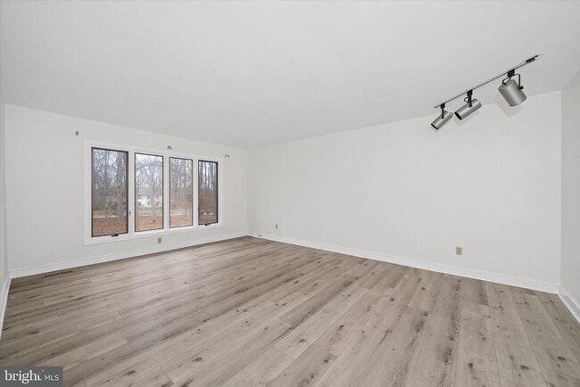 Building Photo - 119 Stoney Ridge Rd