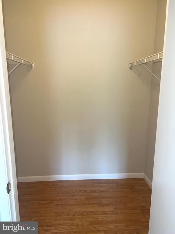 Building Photo - 15300 Beaverbrook Ct