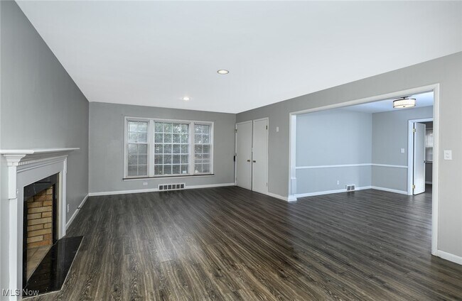 Building Photo - 19226 Winslow Rd