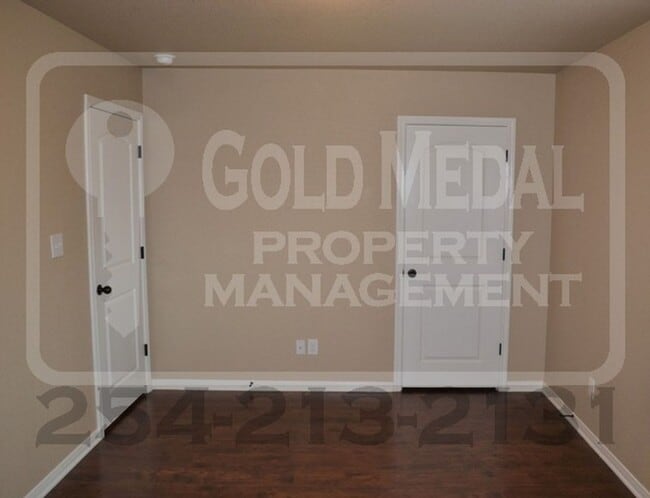 Building Photo - 1110 Grace Point Dr