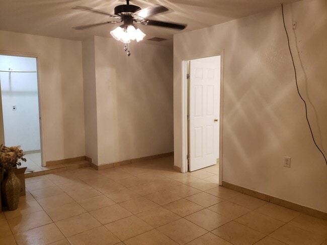 Building Photo - 8715 Sherrywood Dr