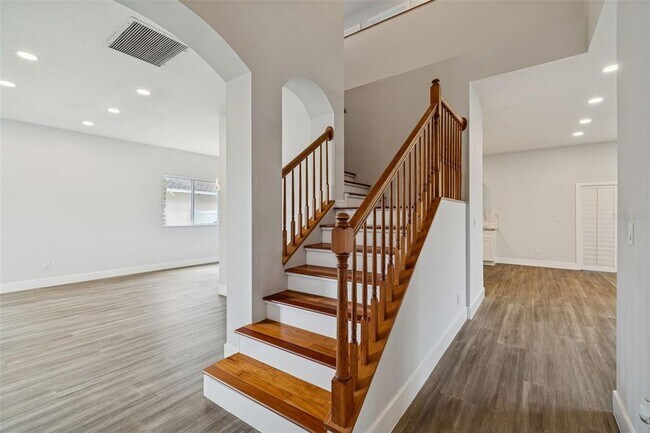 Building Photo - 18154 Sandy Pointe Dr