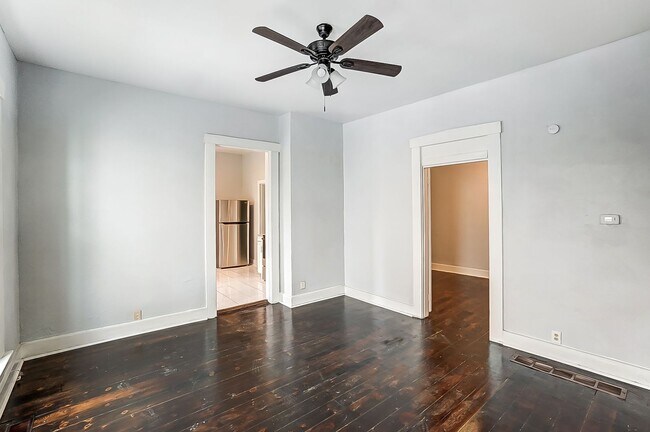 Building Photo - 3 Bed In Dayton- MOVE IN SPECIAL! Third Month Free!