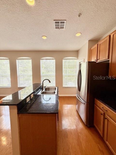 Building Photo - 2947 Pointeview Dr