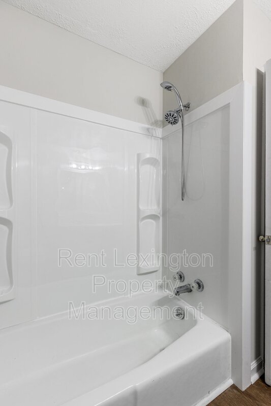 Building Photo - 3633 King Arthur Dr