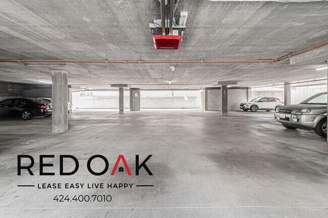 Building Photo - 6700 Franklin Pl