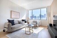 Building Photo - 255 W 94th St