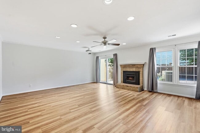 Building Photo - 10429 Red Granite Terrace