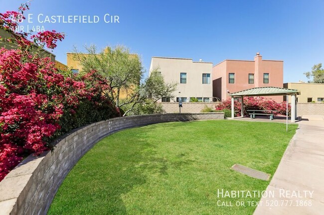 Building Photo - 48 E Castlefield Cir