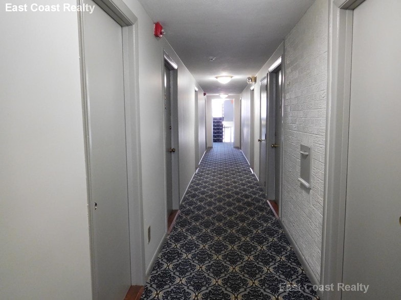 Building Photo - 39 Shepard St