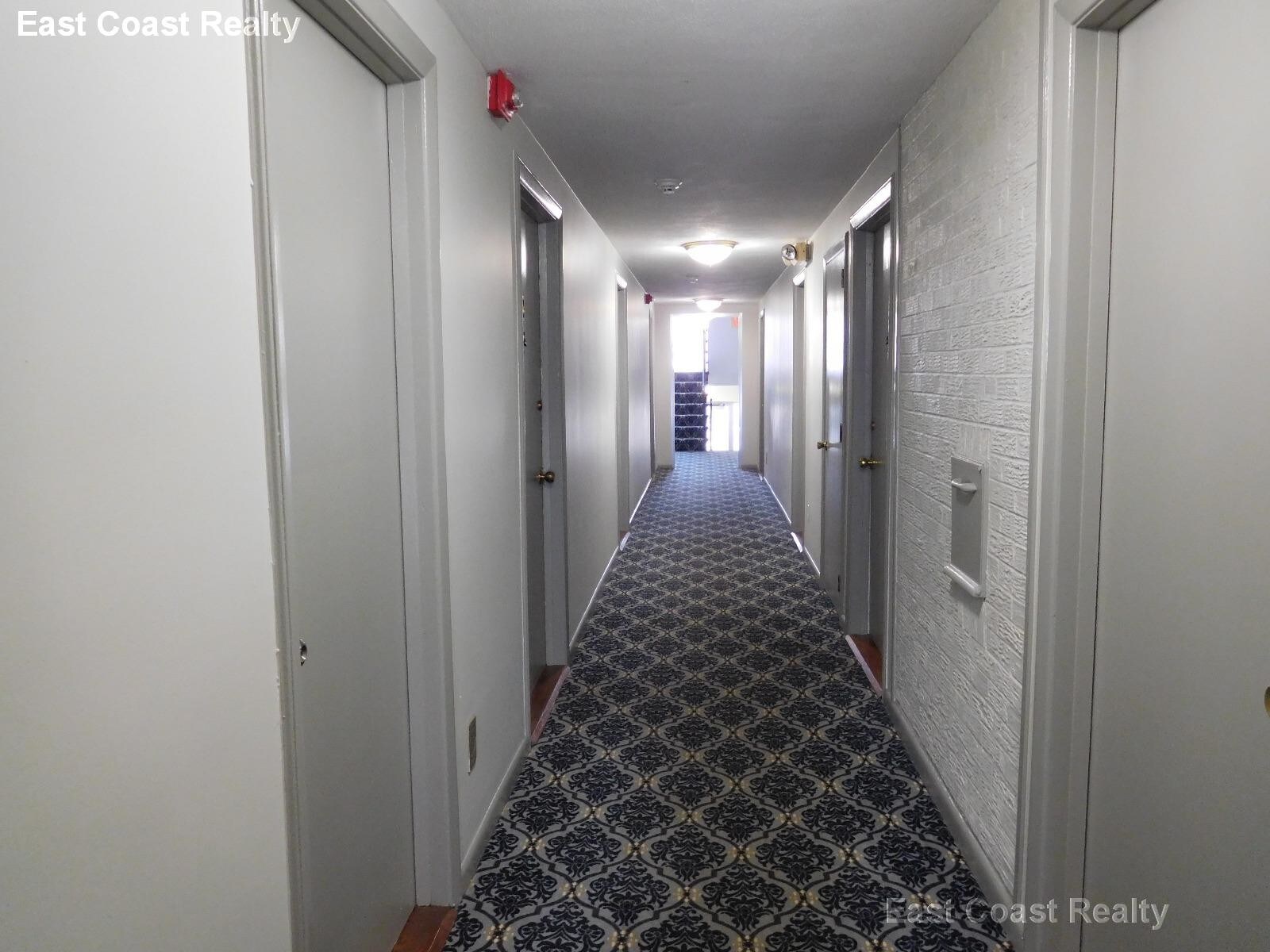 Building Photo - 39 Shepard St