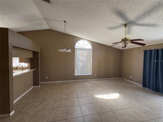 Building Photo - 3132 Arrow Dr