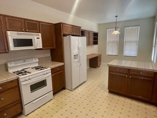 Building Photo - Reno Rental Finders - 1605 Cosenza Dr. Sparks, NV 89434