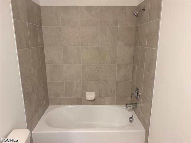 Building Photo - 18411 Copperhead Dr