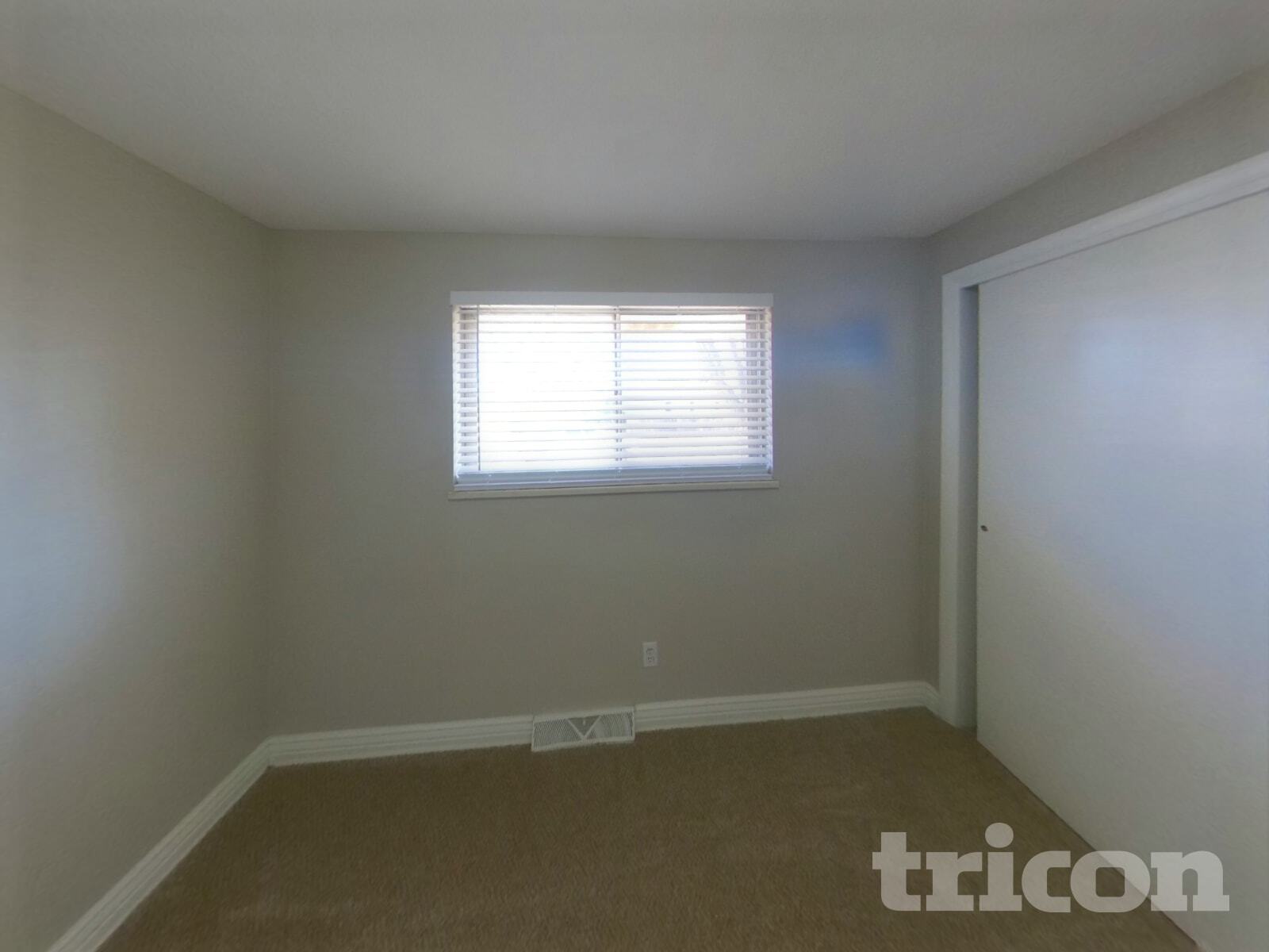 Building Photo - 915 S Tyler Ave