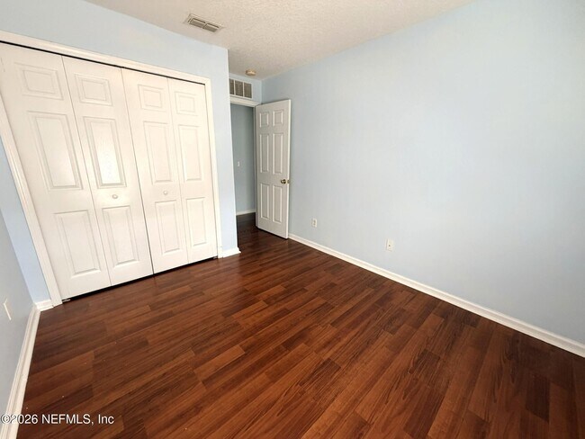 Building Photo - 321 Pecan Grove Dr