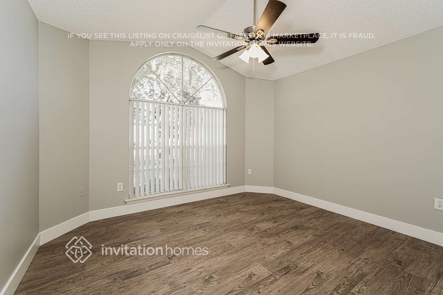 Building Photo - 6233 Vintage Dr