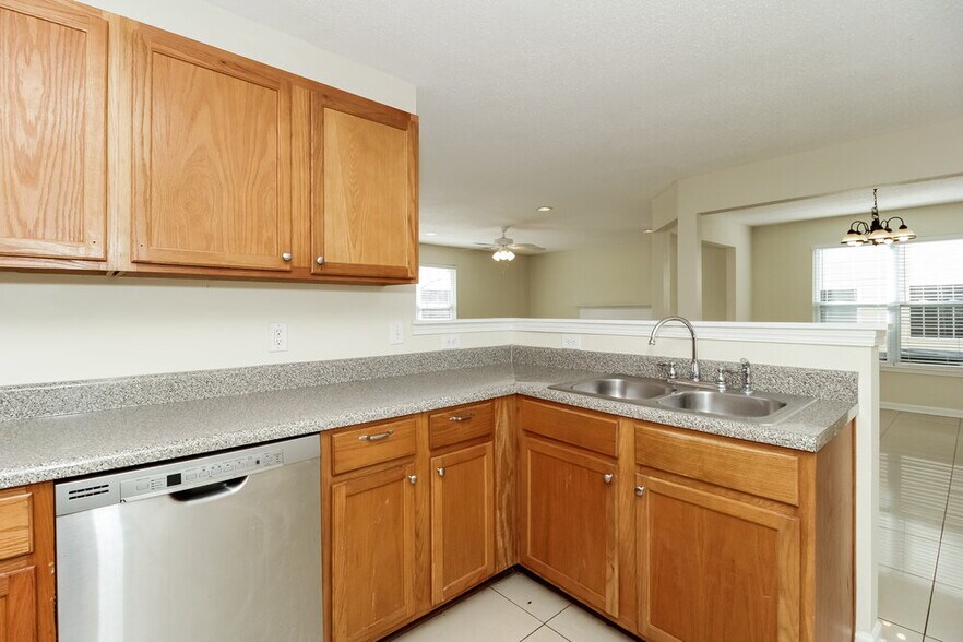 Building Photo - 5023 Serenity Point Ln