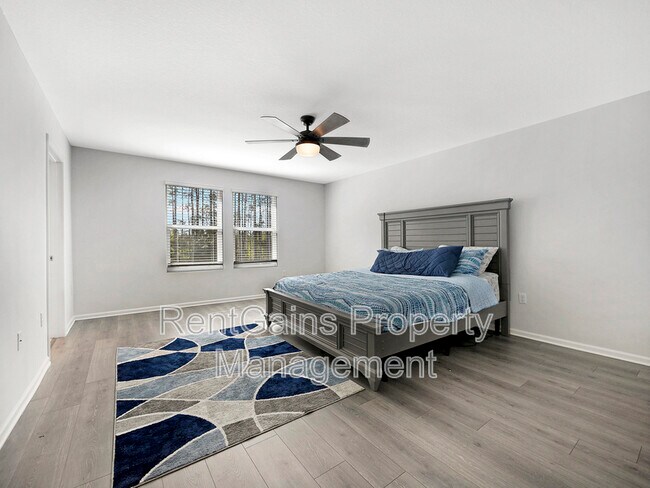 Building Photo - 597 Meadow Ridge Dr