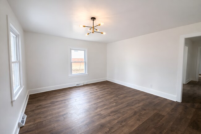 Building Photo - Gantt ST