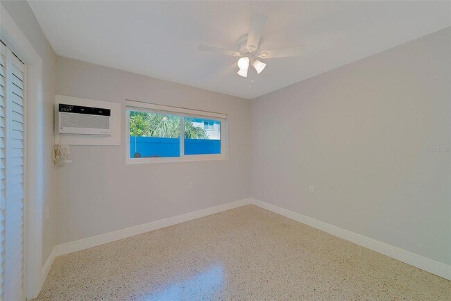 Building Photo - 13248 4th St E