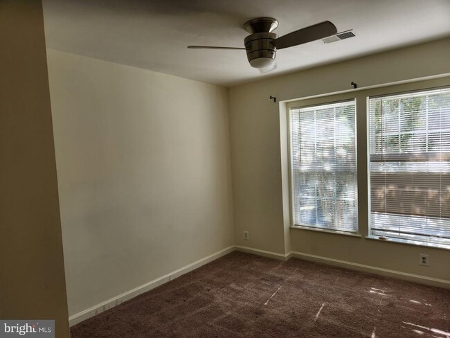 Building Photo - 12825 Town Center Way