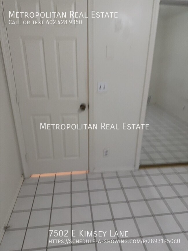 Building Photo - 7502 E Kimsey Ln
