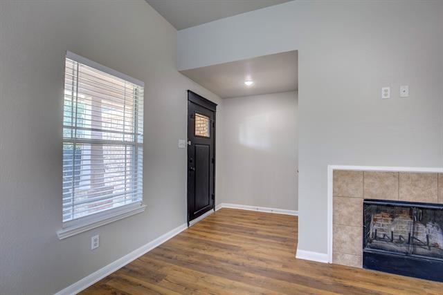 Building Photo - 12125 Tacoma Ridge Dr