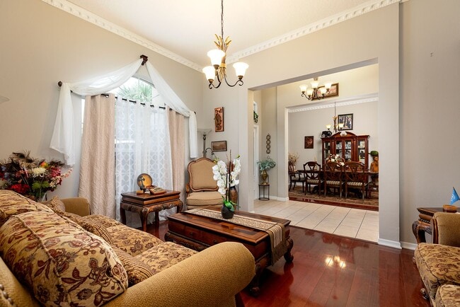 Building Photo - One story beauty in Errol Estates and Loca...
