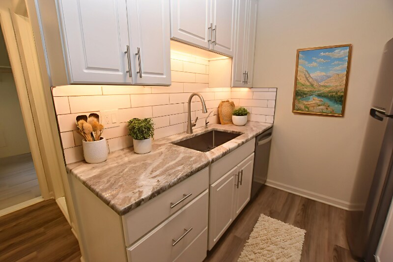 Building Photo - 1350 Laurel Valley Dr