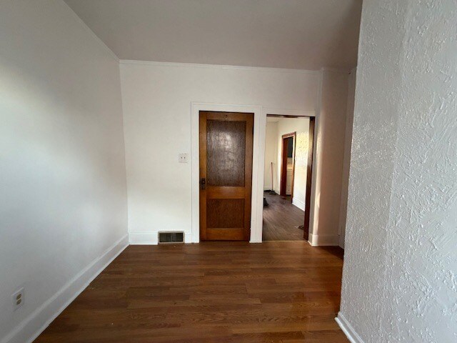 Building Photo - 2502 Ford St