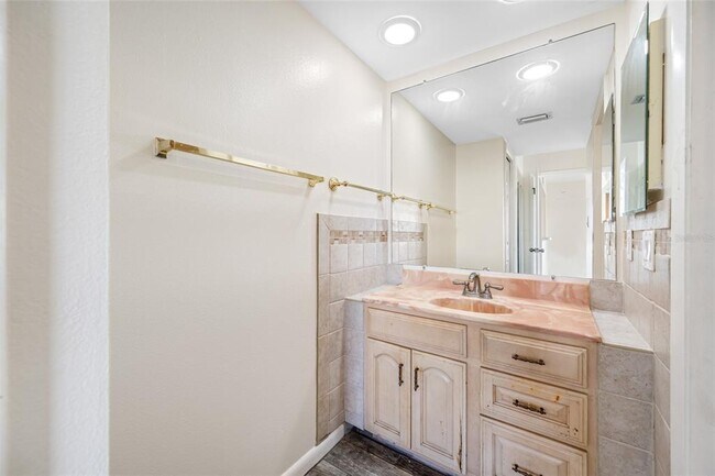 Building Photo - 828 Bahia Del Sol Dr